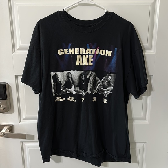 2018 Generation Axe concert tee. Only wore once! Men’s XL - Picture 2 of 4